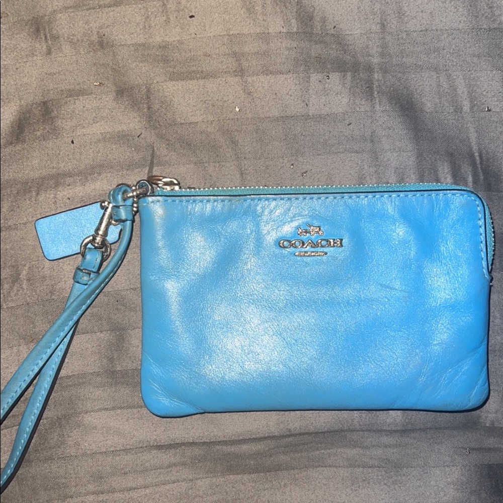 Coach wristlet in blue